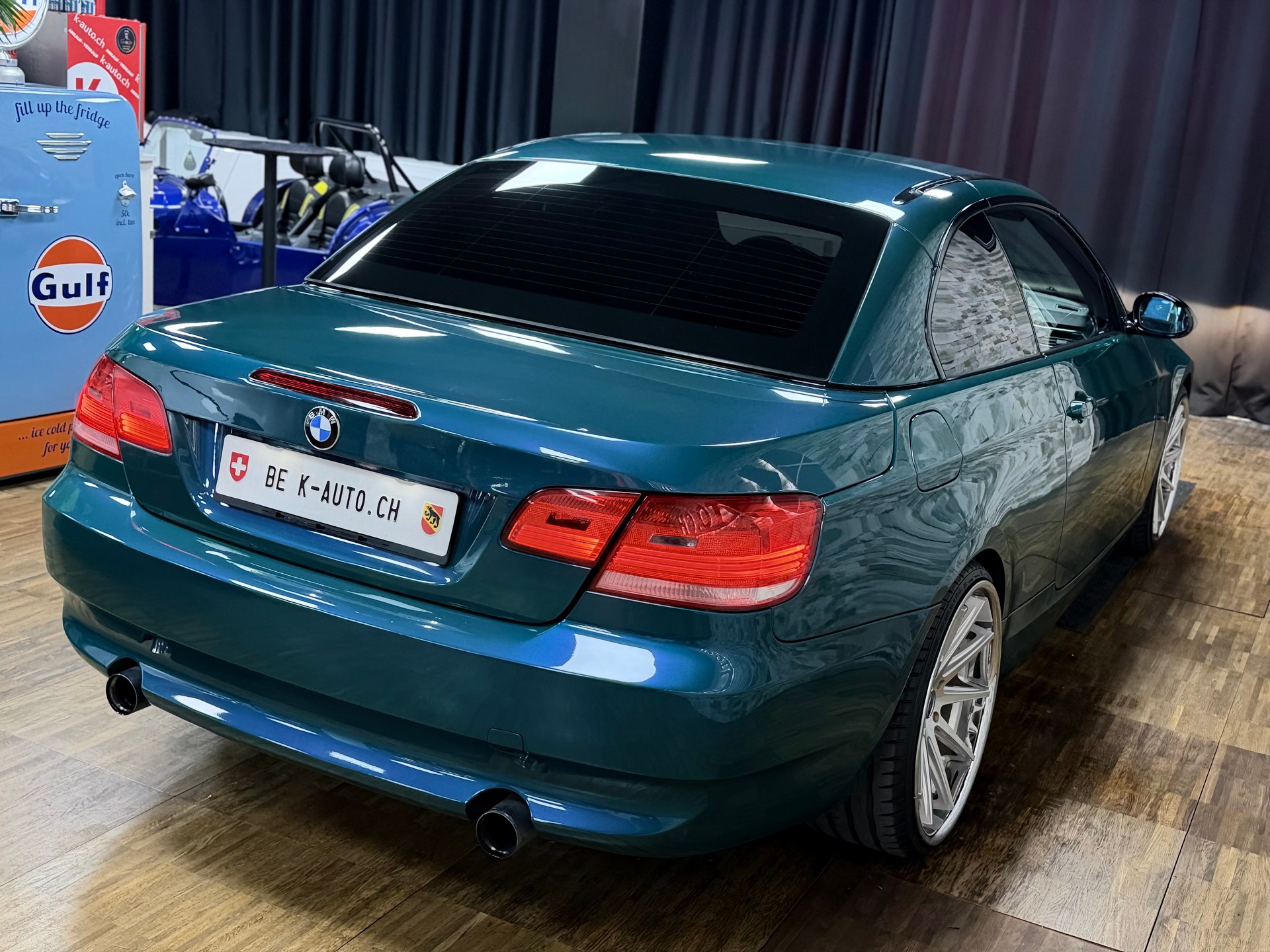 BMW 335i Cabriolet-image-5