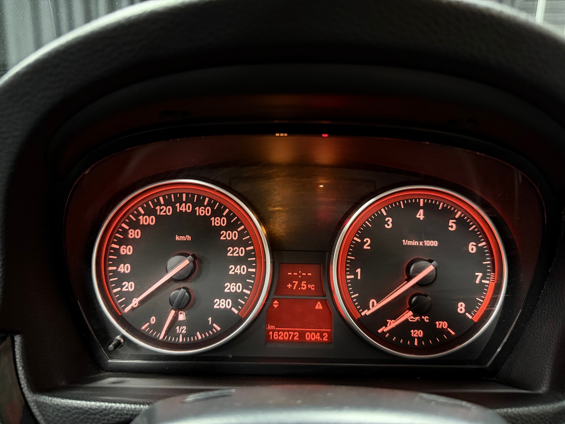 BMW 335i Cabriolet-image-14