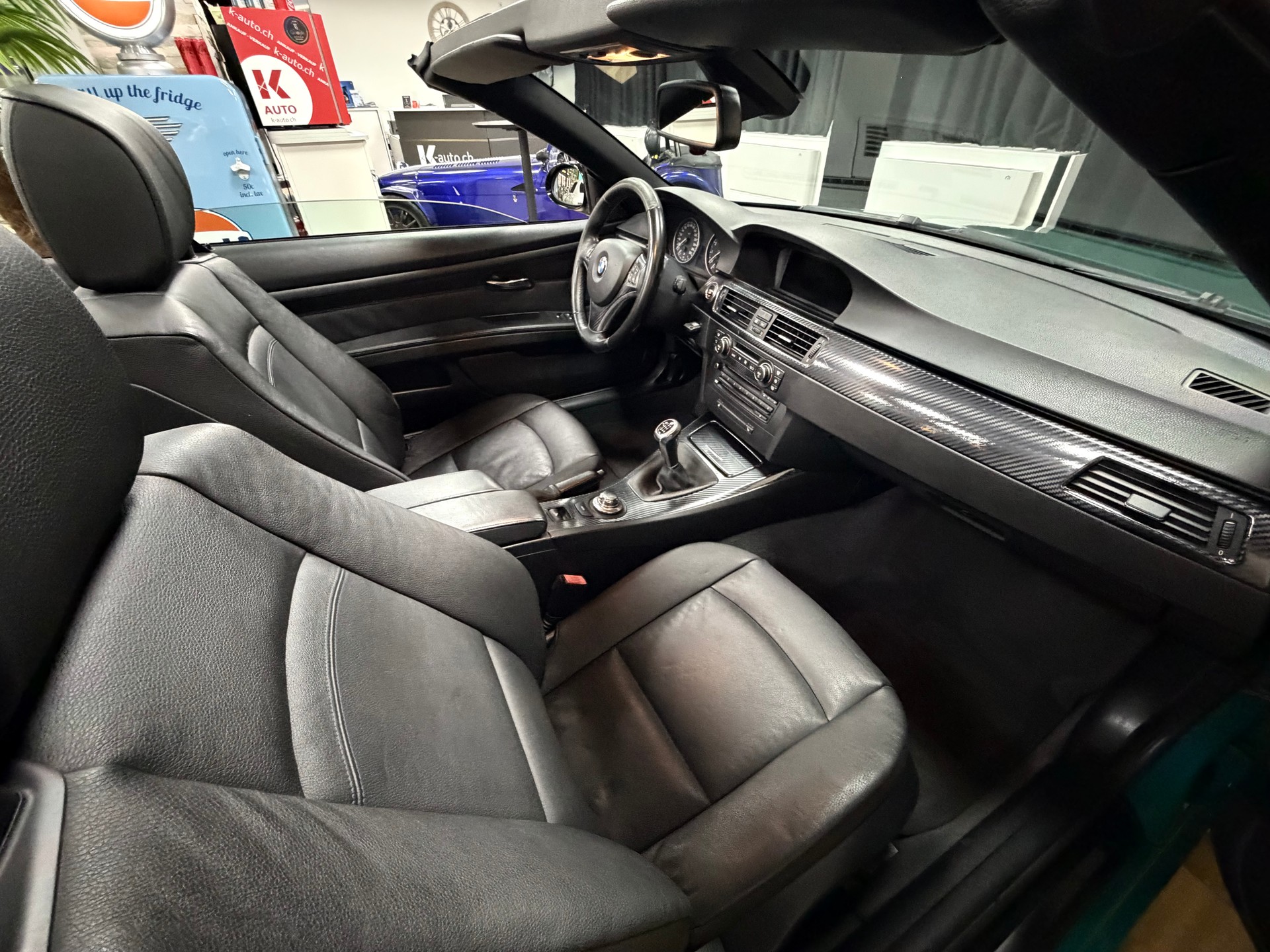 BMW 335i Cabriolet-image-22