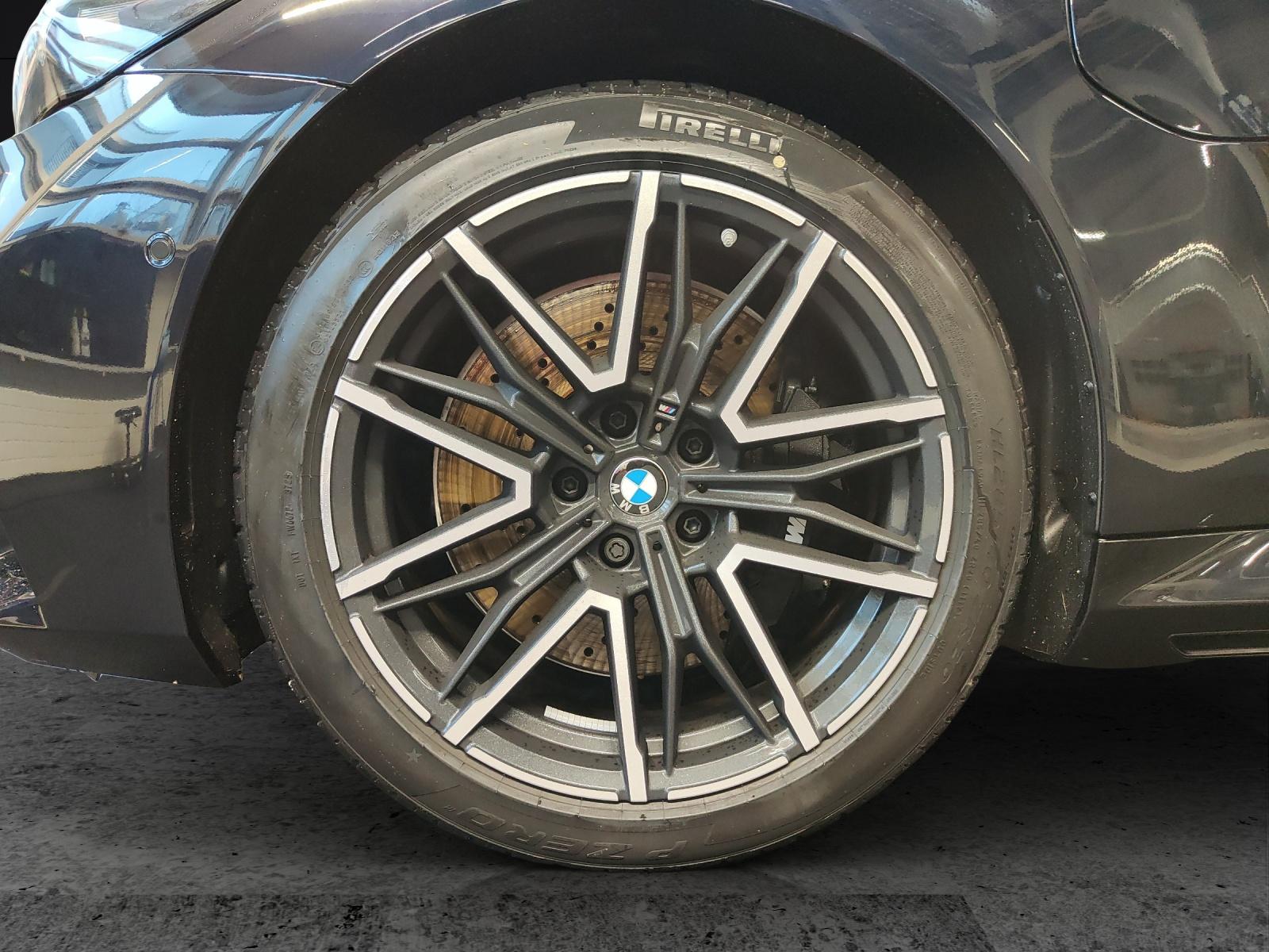 BMW M5 xDrive Touring-image-4