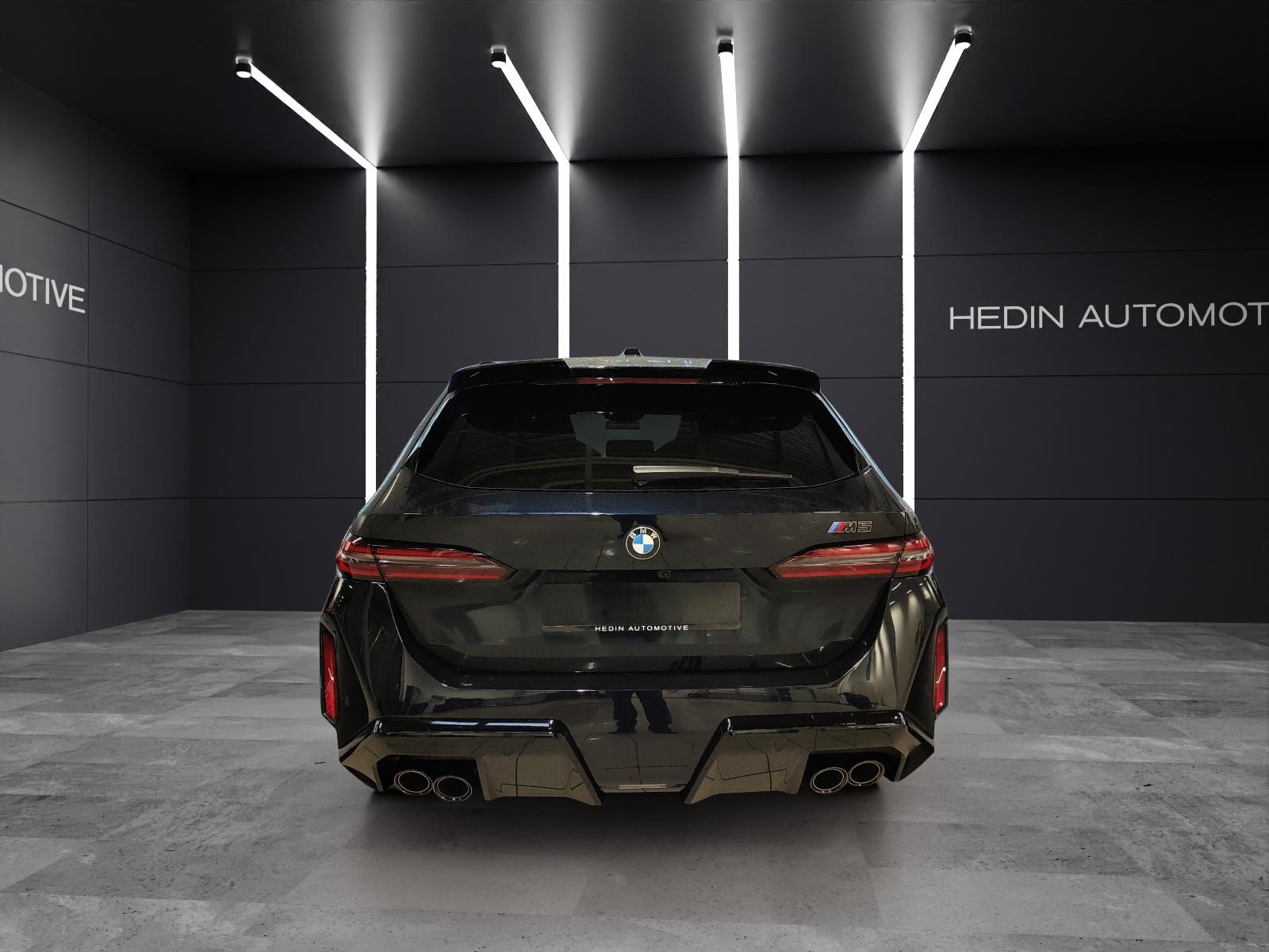 BMW M5 xDrive Touring-image-11