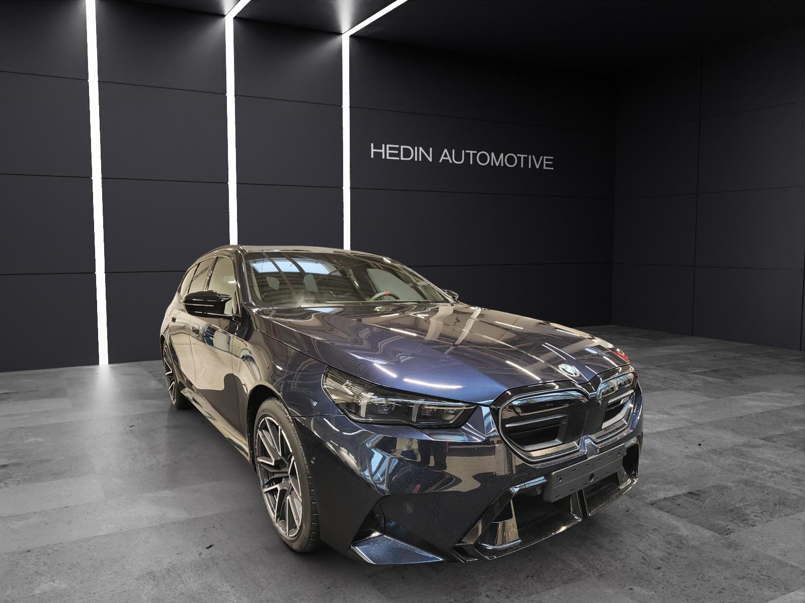 BMW M5 xDrive Touring-image-18