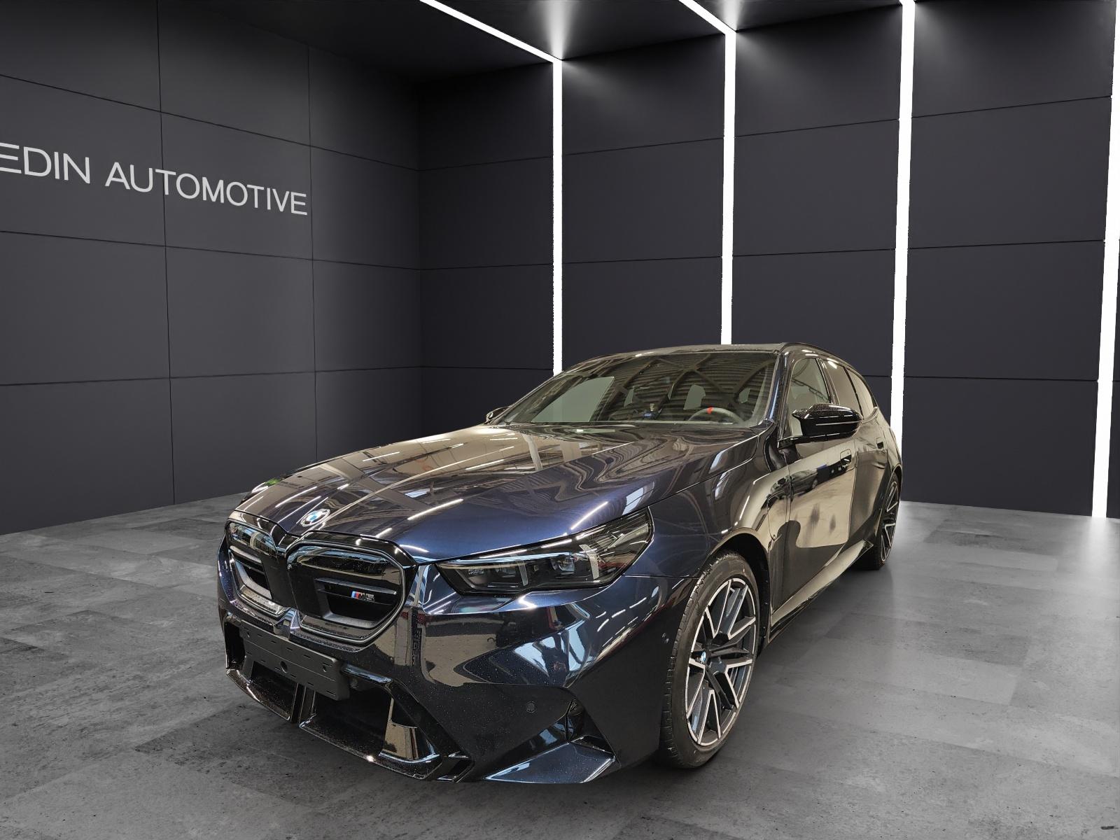 BMW M5 xDrive Touring-image-0