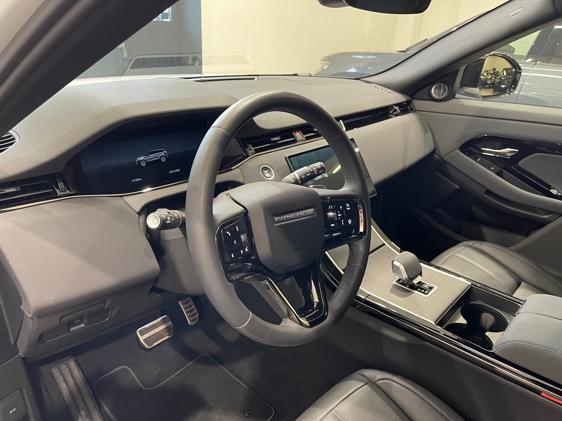 LAND ROVER Range Rover Evoque R-Dynamic D 200 MHEV SE AT9 *FACELIFT*-image-9