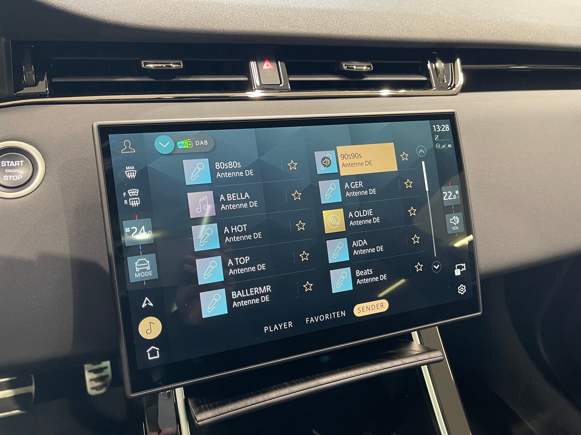 LAND ROVER Range Rover Evoque R-Dynamic D 200 MHEV SE AT9 *FACELIFT*-image-27