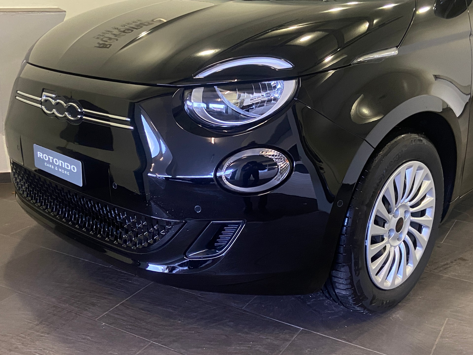 FIAT 500 C electric 87 kW Red-image-2