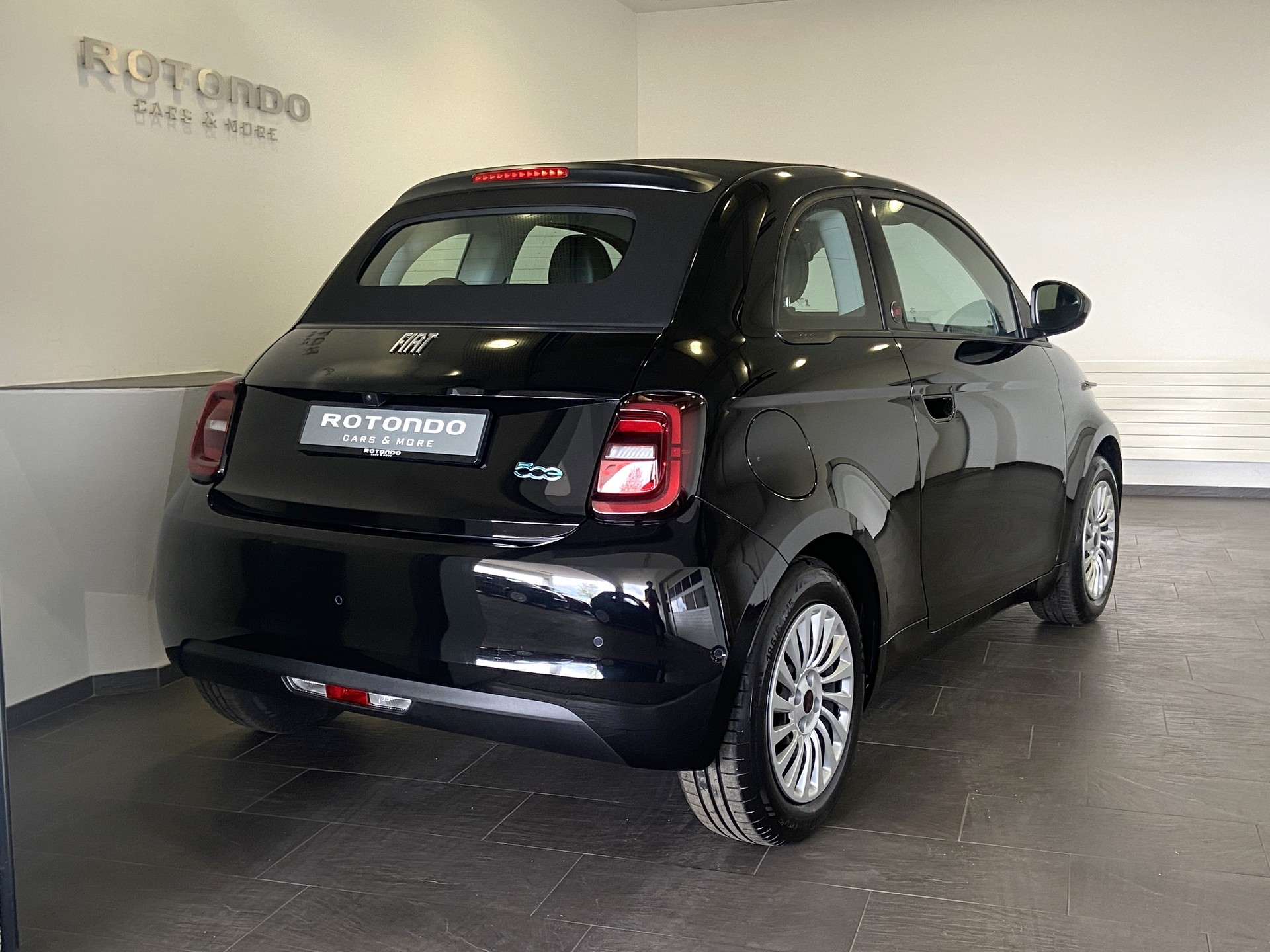 FIAT 500 C electric 87 kW Red-image-1