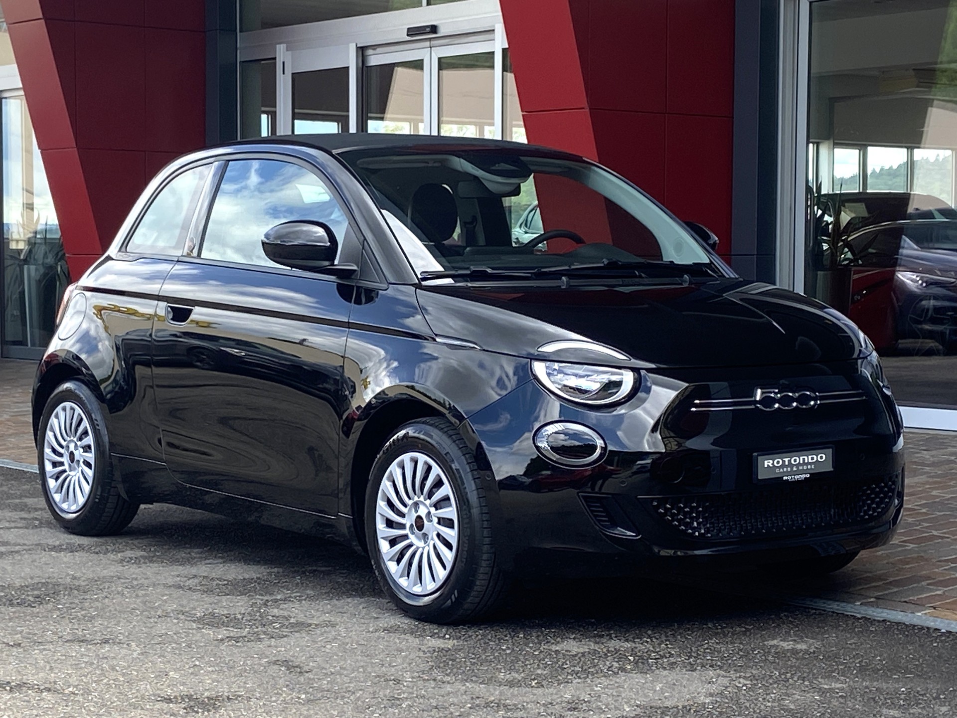 FIAT 500 C electric 87 kW Red-image-14