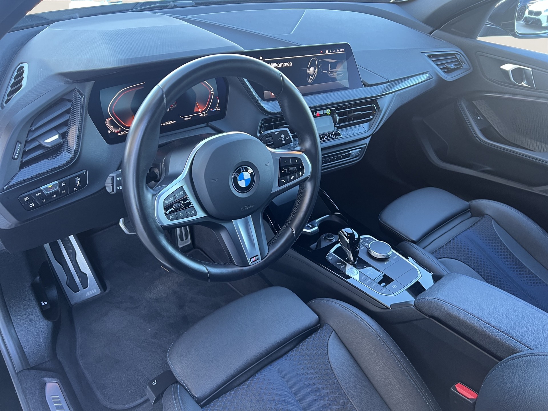 BMW 118i M Sport Steptronic-image-10