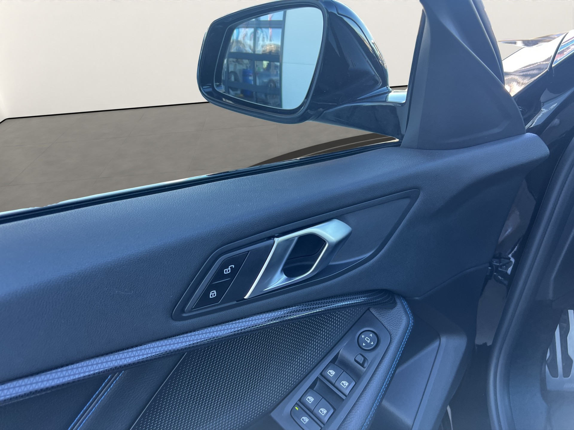 BMW 118i M Sport Steptronic-image-18