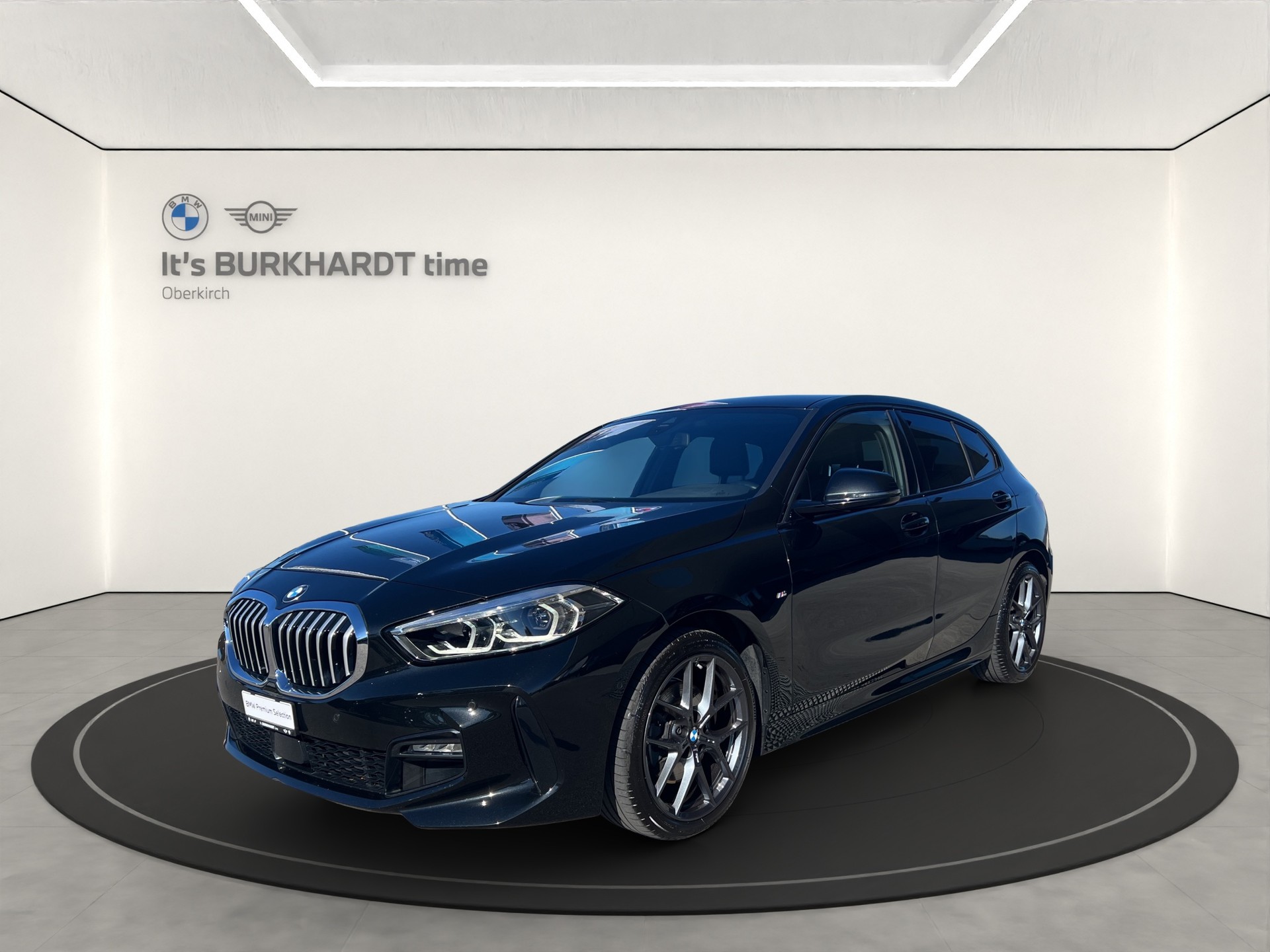 BMW 118i M Sport Steptronic-image-0