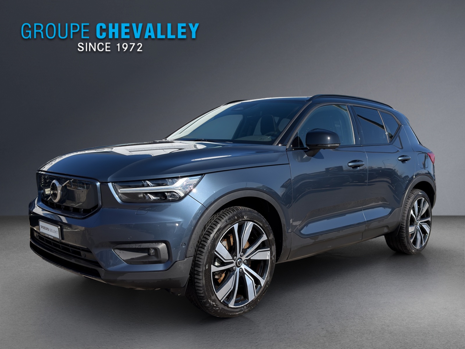 VOLVO XC40 Recharge P6 Ultimate FWD-image-0