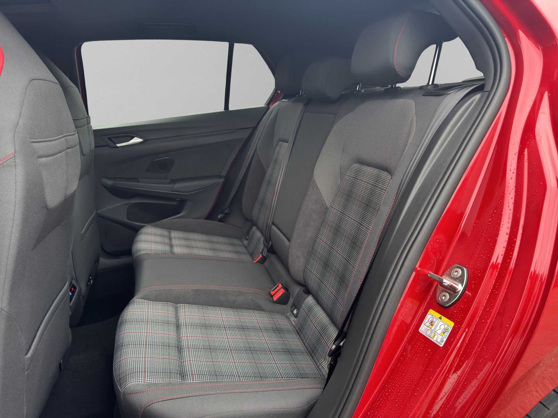 VW Golf 2.0 TSI GTI DSG-image-10