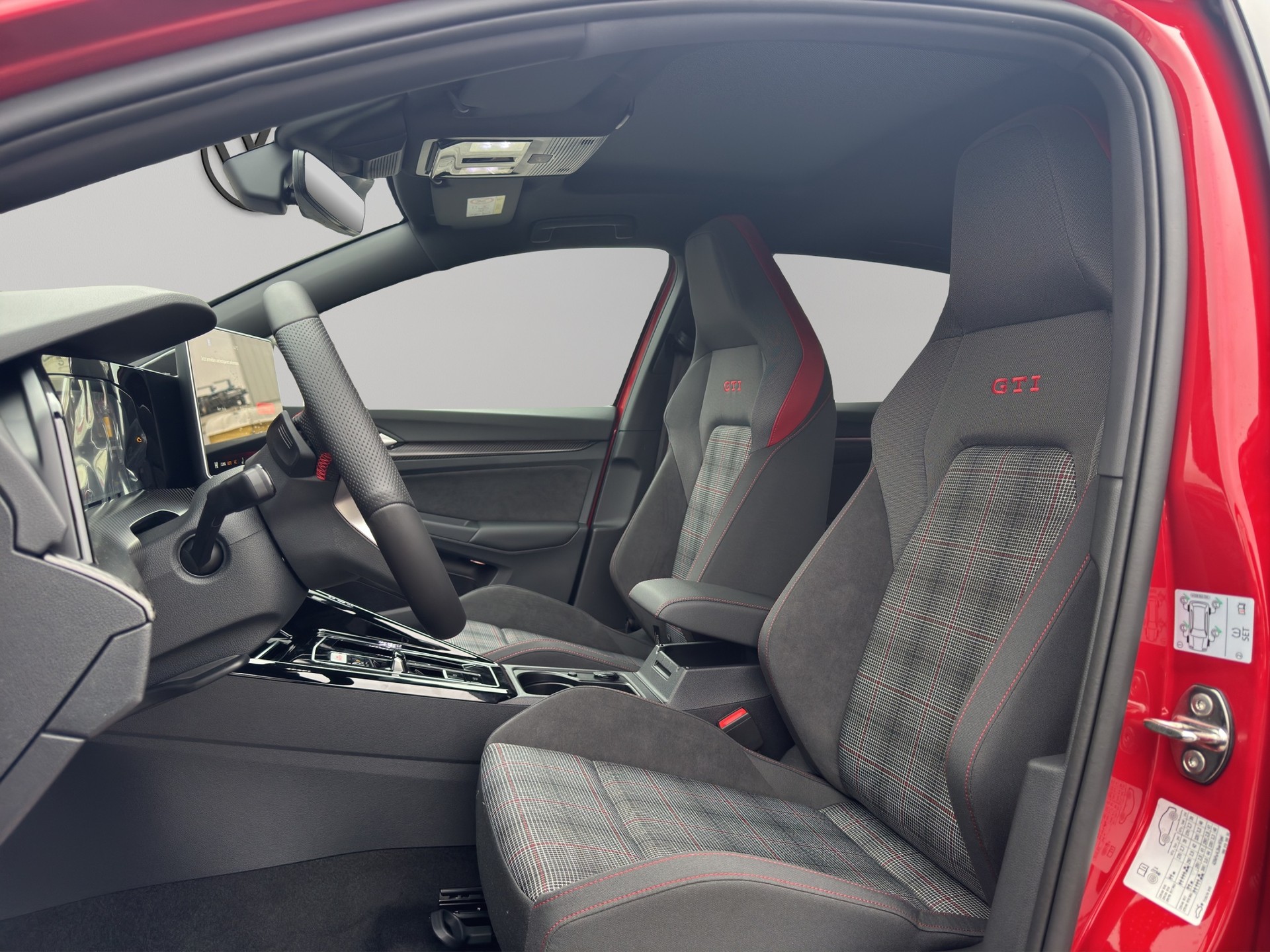VW Golf 2.0 TSI GTI DSG-image-8