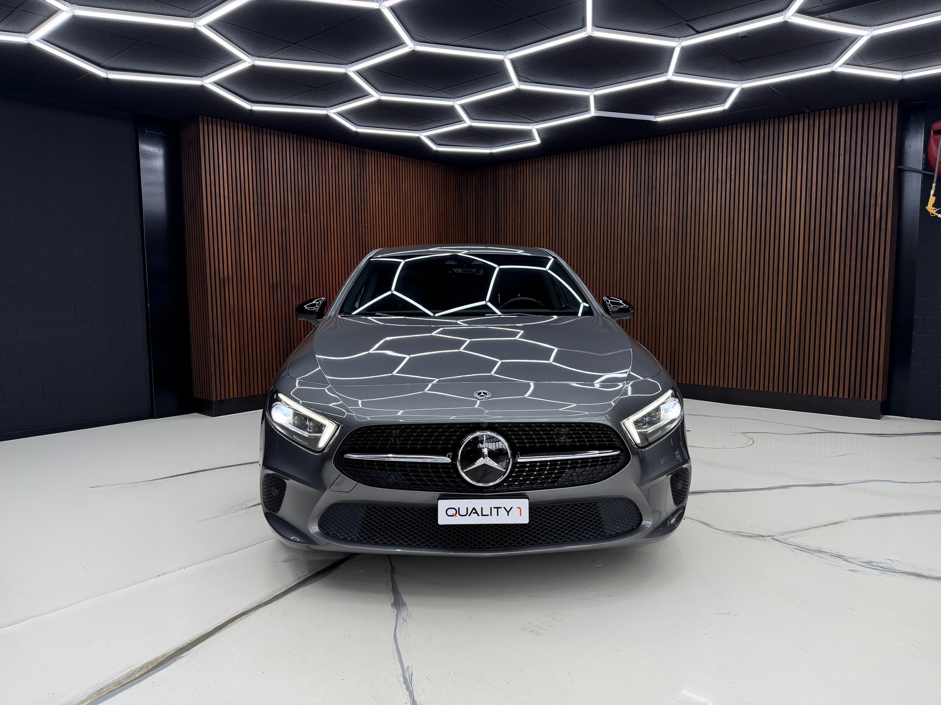 MERCEDES-BENZ A 220 Style 7G-DCT 4Matic-image-1