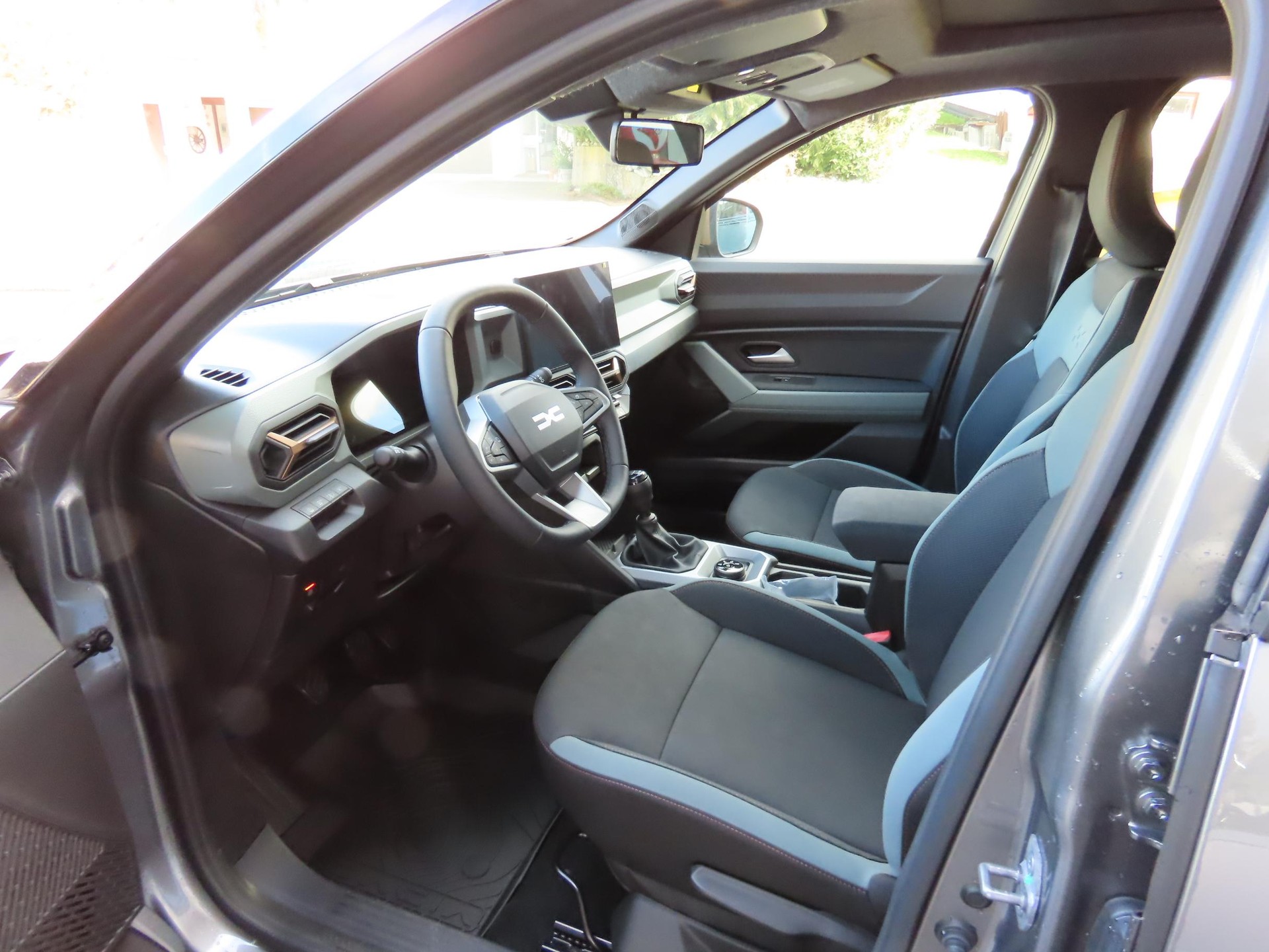 DACIA Bigster 1.2 TCe Extreme 4WD-image-6