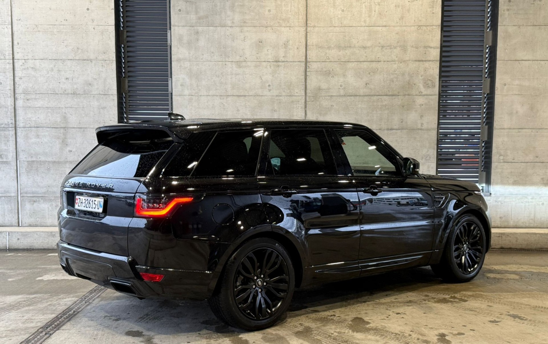LAND ROVER Range Rover Sport 3.0 SDV6 HSE Dynamic Automatic-image-4