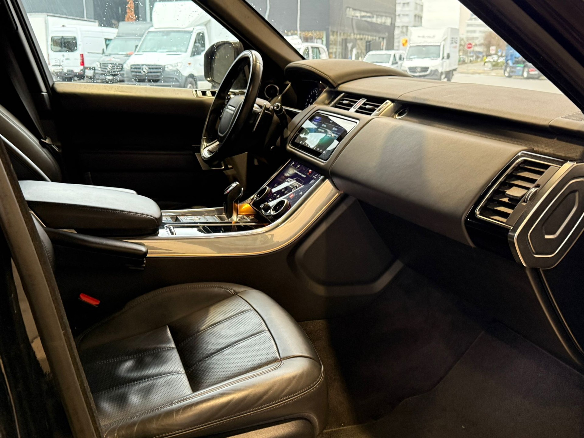 LAND ROVER Range Rover Sport 3.0 SDV6 HSE Dynamic Automatic-image-13