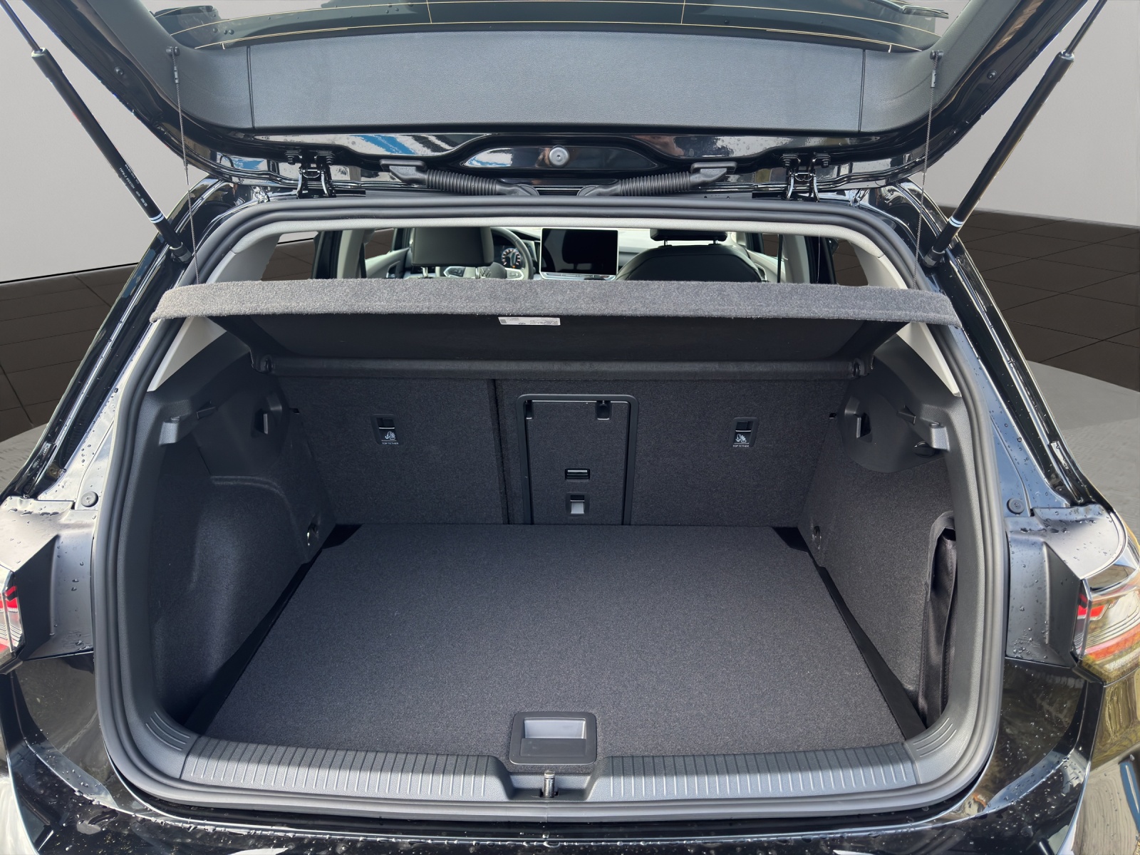 VW Golf 1.5 e TSI mHEV Style DSG-image-5