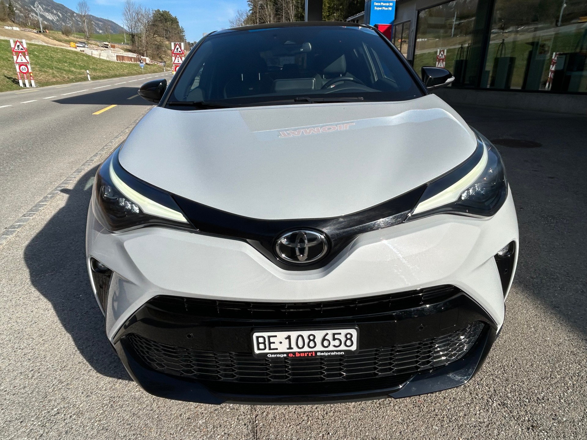 TOYOTA C-HR 2.0 HSD CVT GR Sport-image-2
