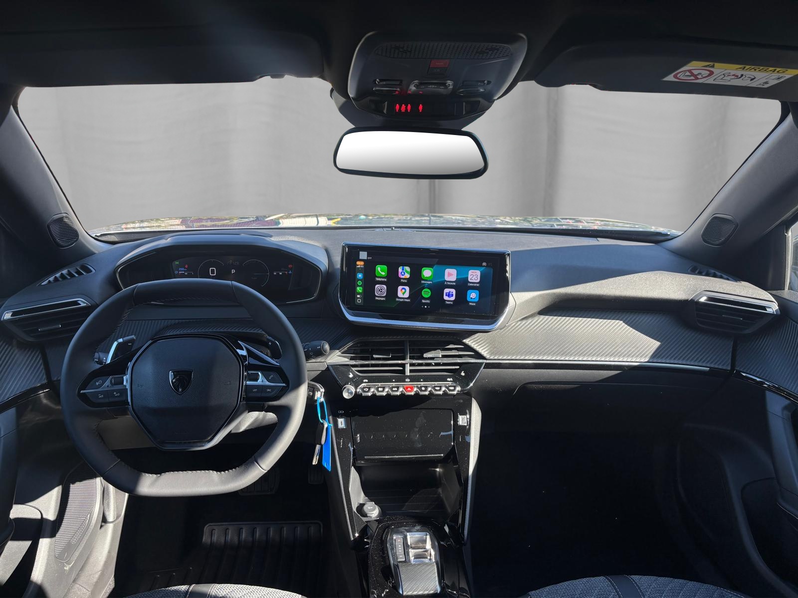 PEUGEOT 2008 Allure Premium-image-10
