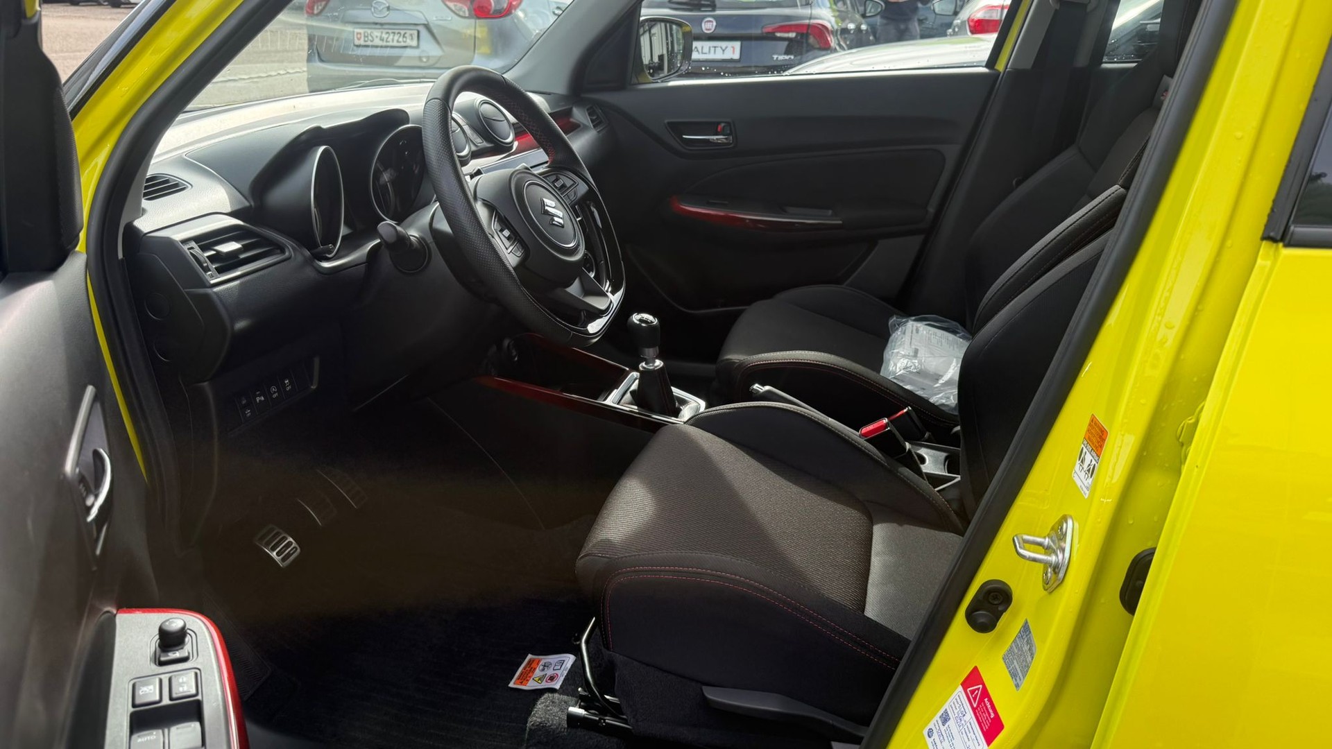 SUZUKI Swift Sport 1.4i 16V Compact Top Hybrid-image-20