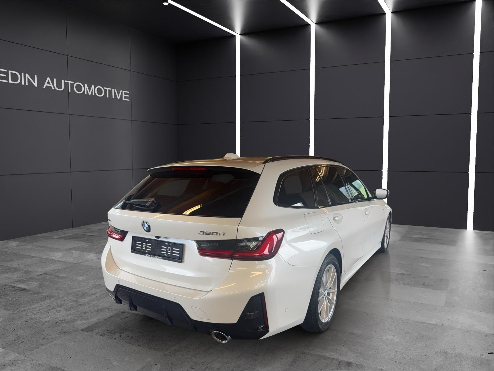 BMW 320d xDrive SAG Touring-image-4