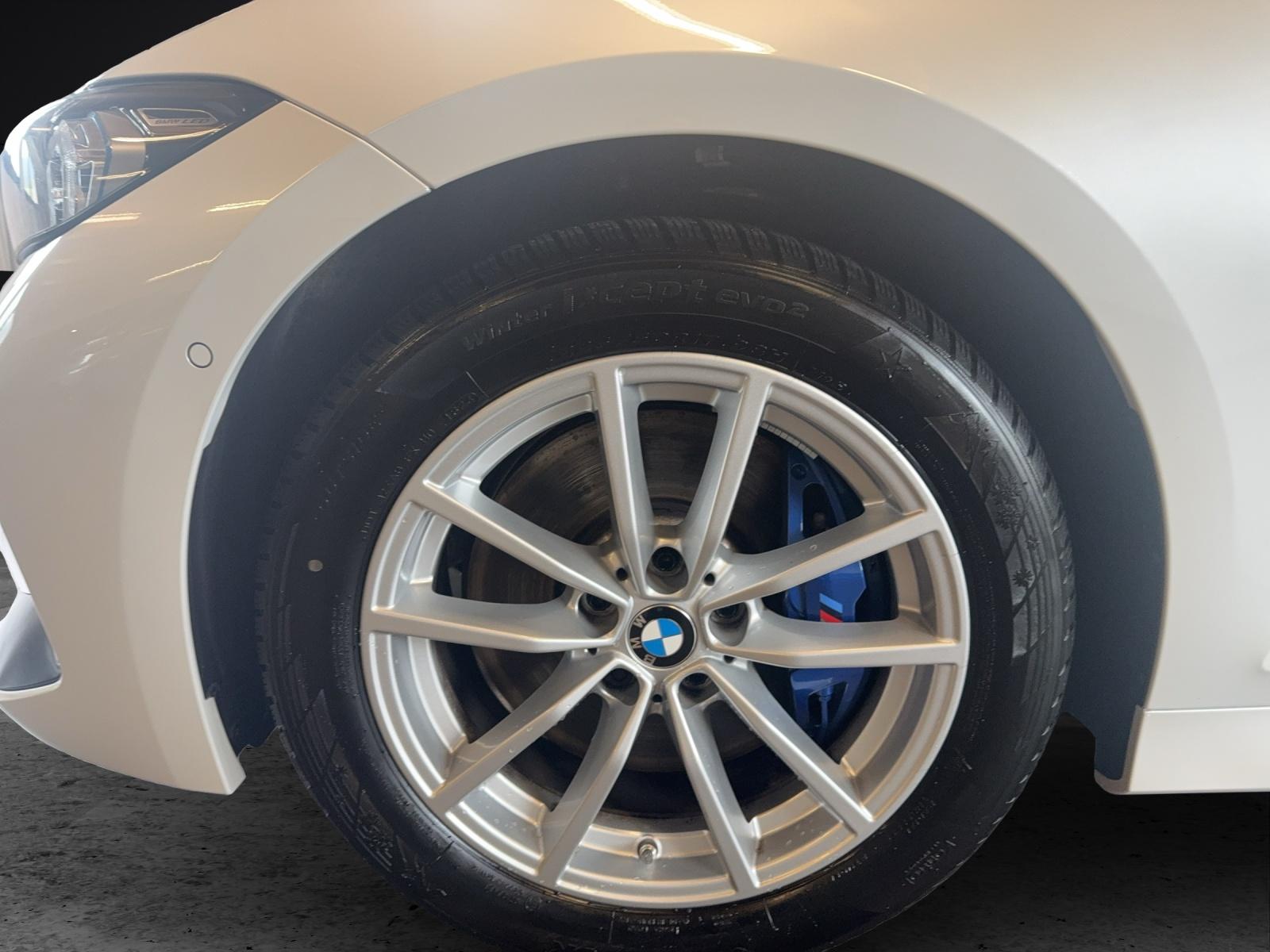 BMW 320d xDrive SAG Touring-image-8