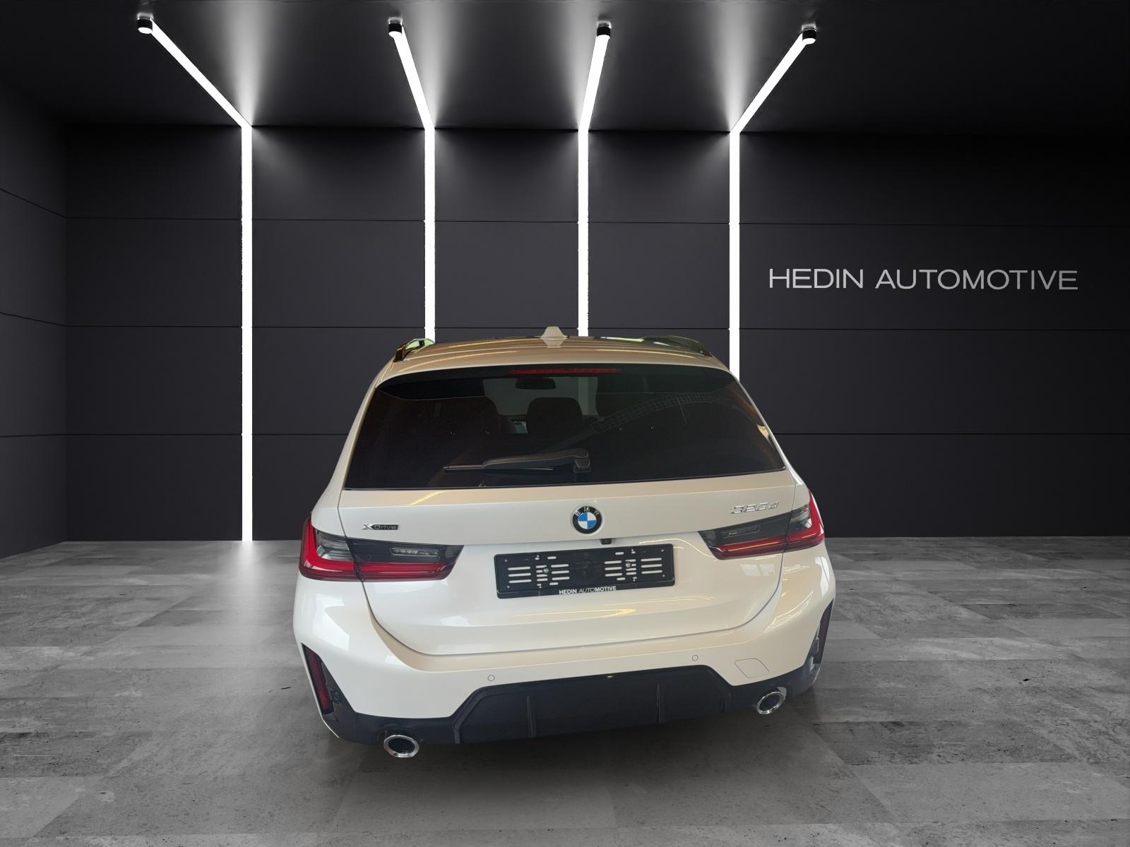 BMW 320d xDrive SAG Touring-showroom-element-3