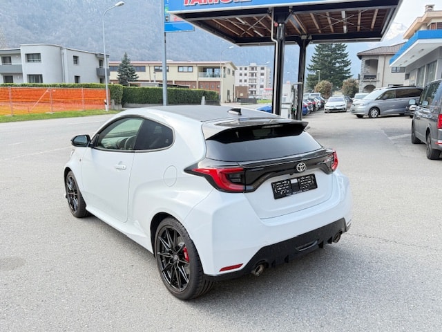 TOYOTA Yaris 1.6 GR Sport-image-8