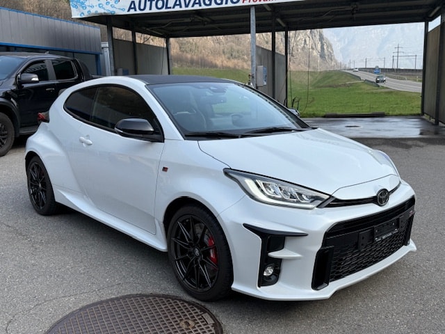 TOYOTA Yaris 1.6 GR Sport-image-1