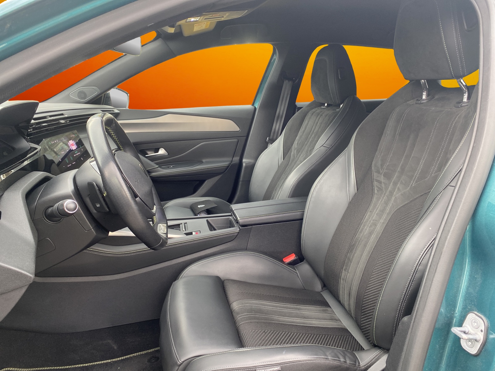 PEUGEOT 308 SW 1.2 Pure Tech Allure Pack EAT8-image-10