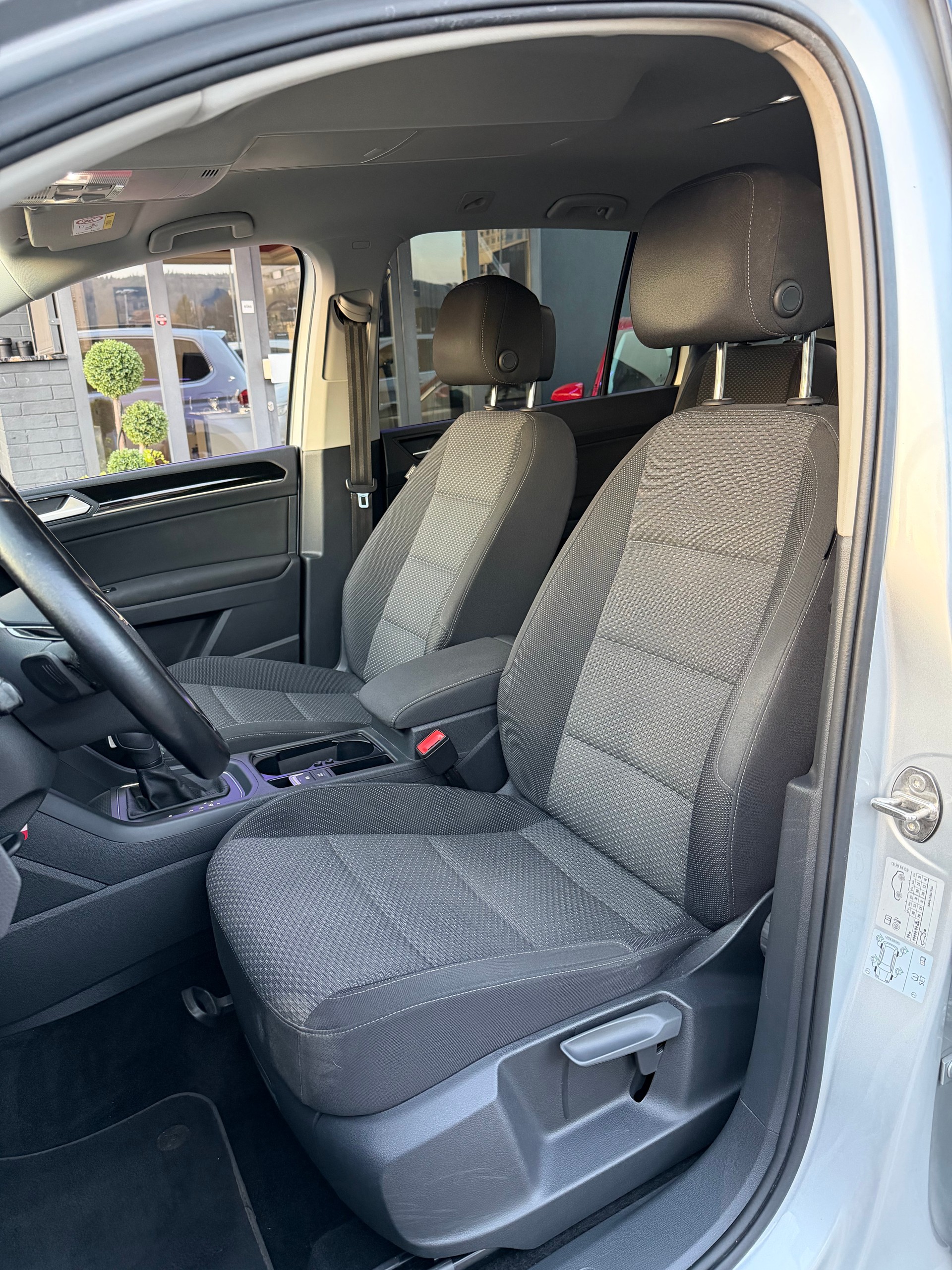 VW Touran 2.0 TDI BlueMotion Technology Comfortline DSG-image-9