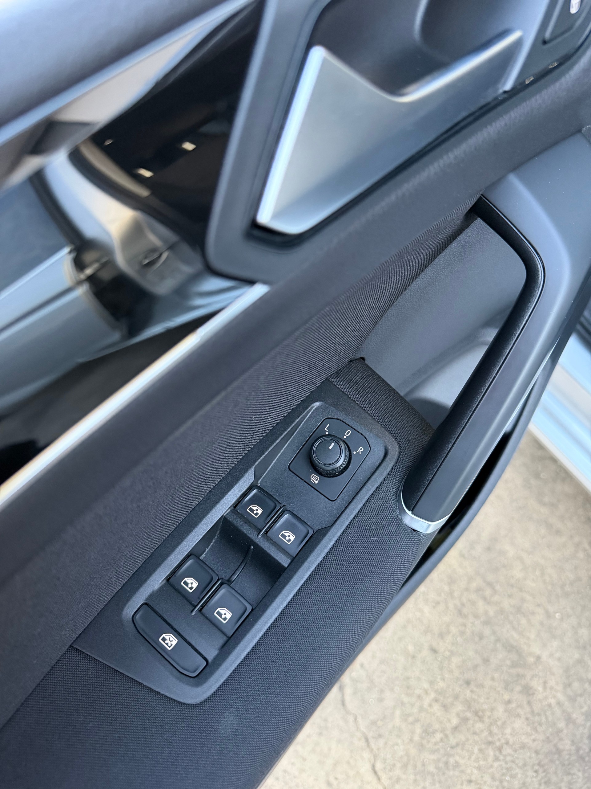 VW Touran 2.0 TDI BlueMotion Technology Comfortline DSG-image-17