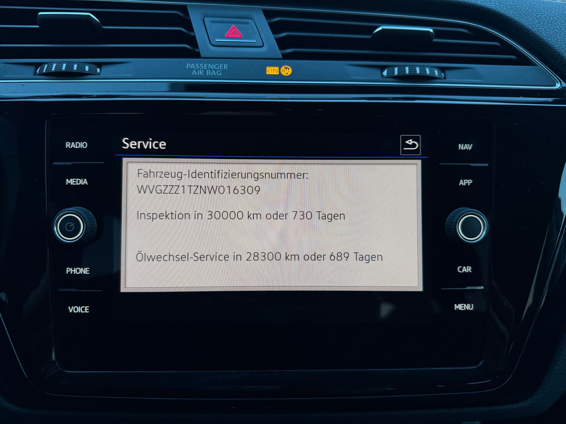 VW Touran 2.0 TDI BlueMotion Technology Comfortline DSG-image-15