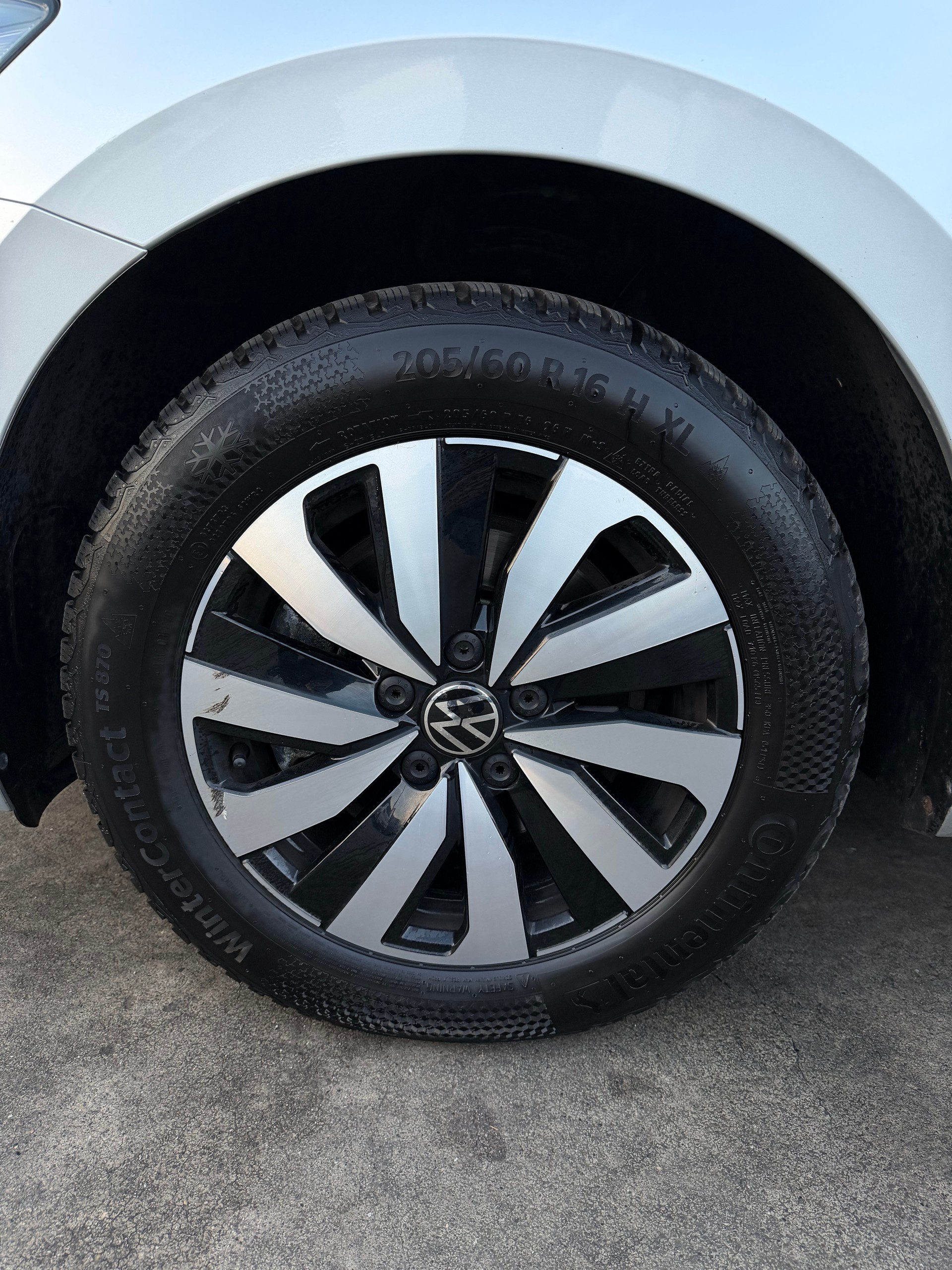 VW Touran 2.0 TDI BlueMotion Technology Comfortline DSG-image-22