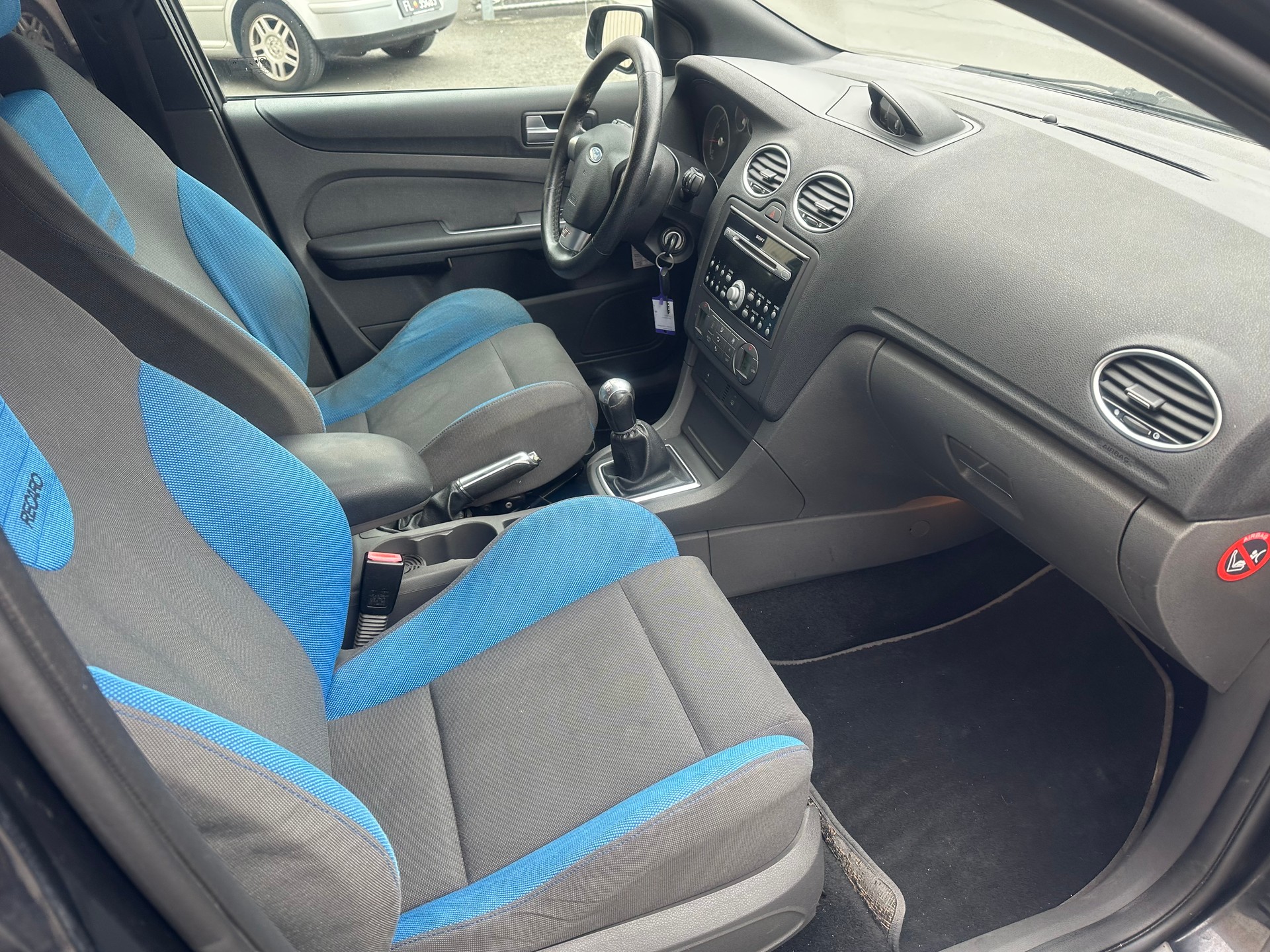 FORD Focus 2.5 Turbo ST-image-13