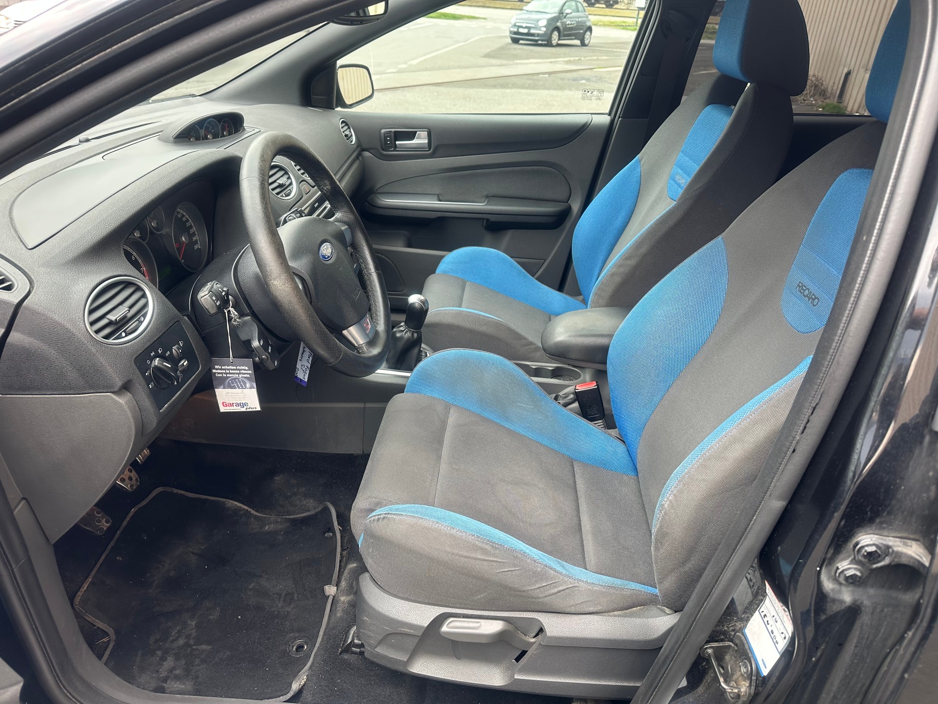 FORD Focus 2.5 Turbo ST-image-12