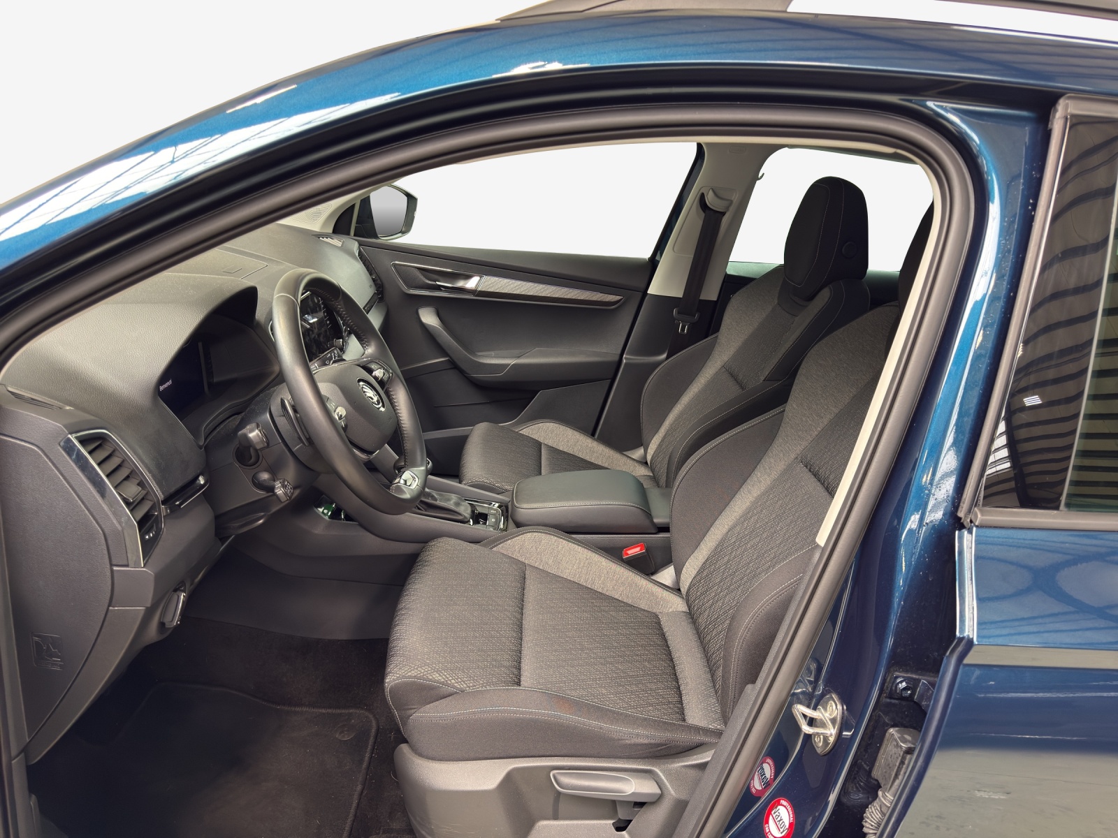 SKODA Karoq 2.0 TDI CR Style 4x4 DSG-image-7