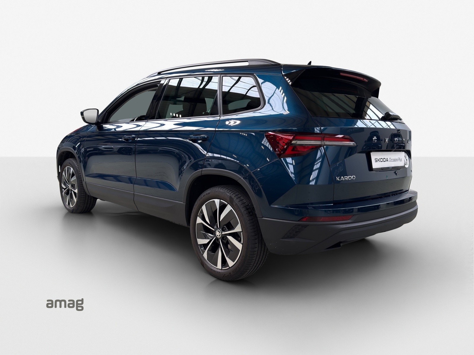 SKODA Karoq 2.0 TDI CR Style 4x4 DSG-image-2