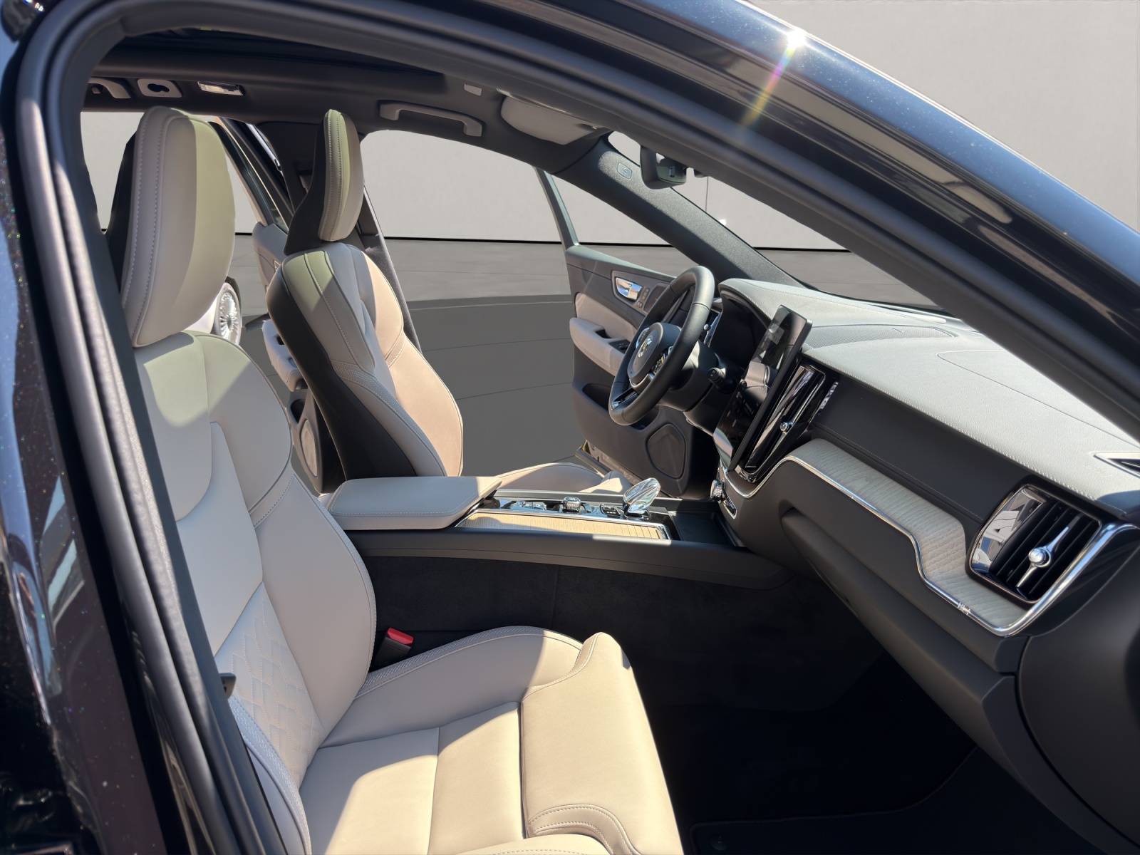 VOLVO XC60 2.0 T6 TE Ultra Dark eAWD-image-11