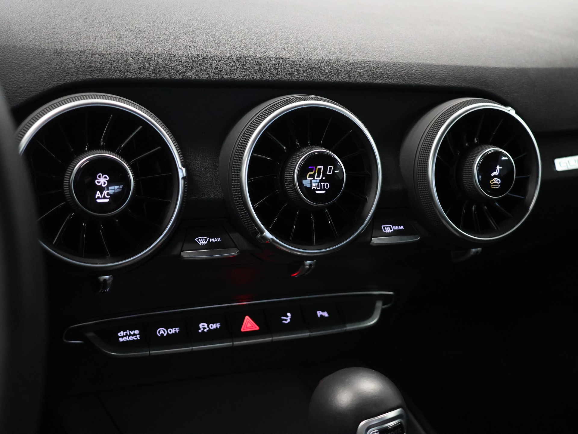 AUDI TT Coupé 45 TFSI quattro S-tronic *Sportabgassanlage* *Bang & Olufsen* *Rückfahrkamera*-image-23