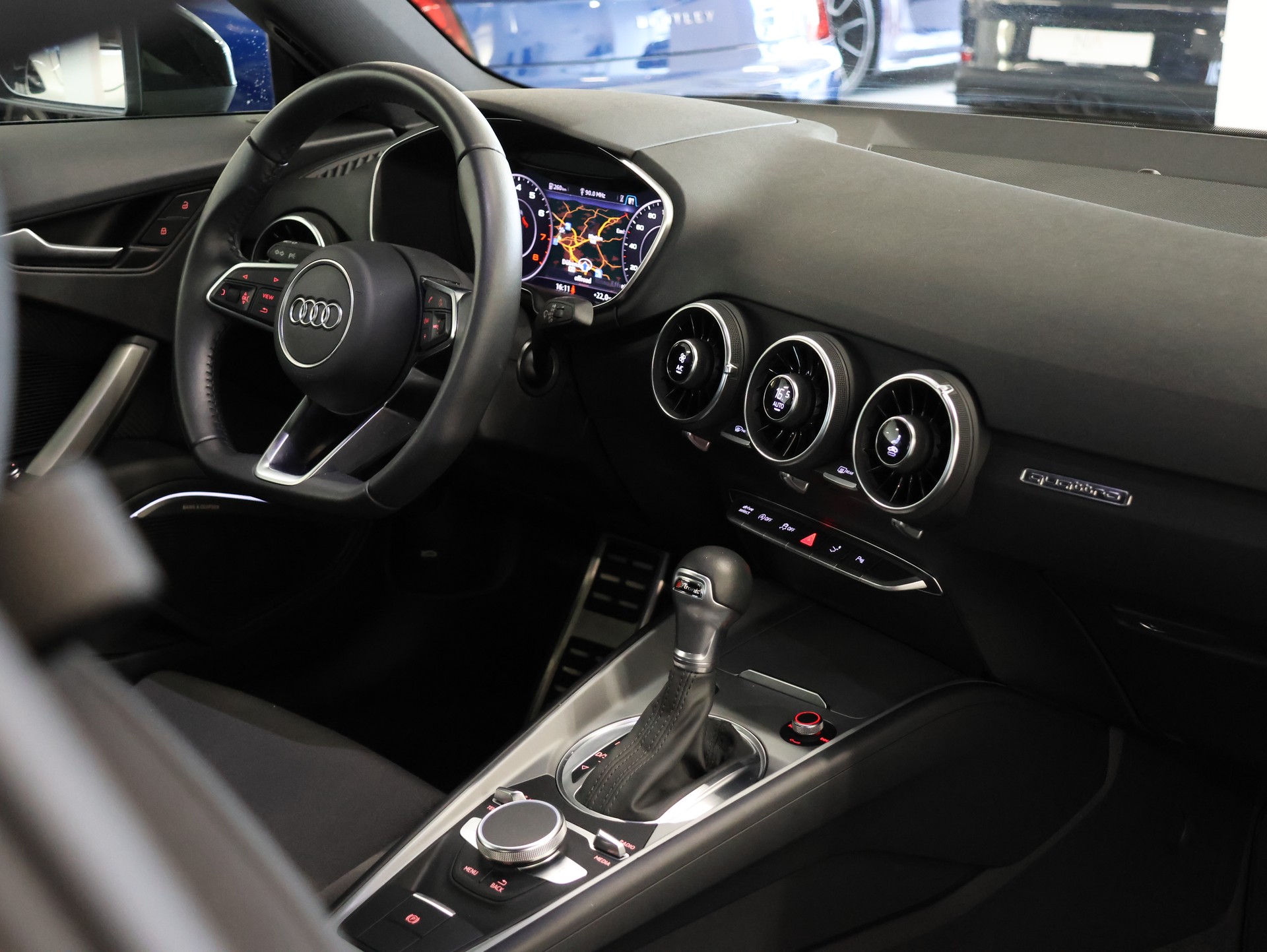 AUDI TT Coupé 45 TFSI quattro S-tronic *Sportabgassanlage* *Bang & Olufsen* *Rückfahrkamera*-image-18
