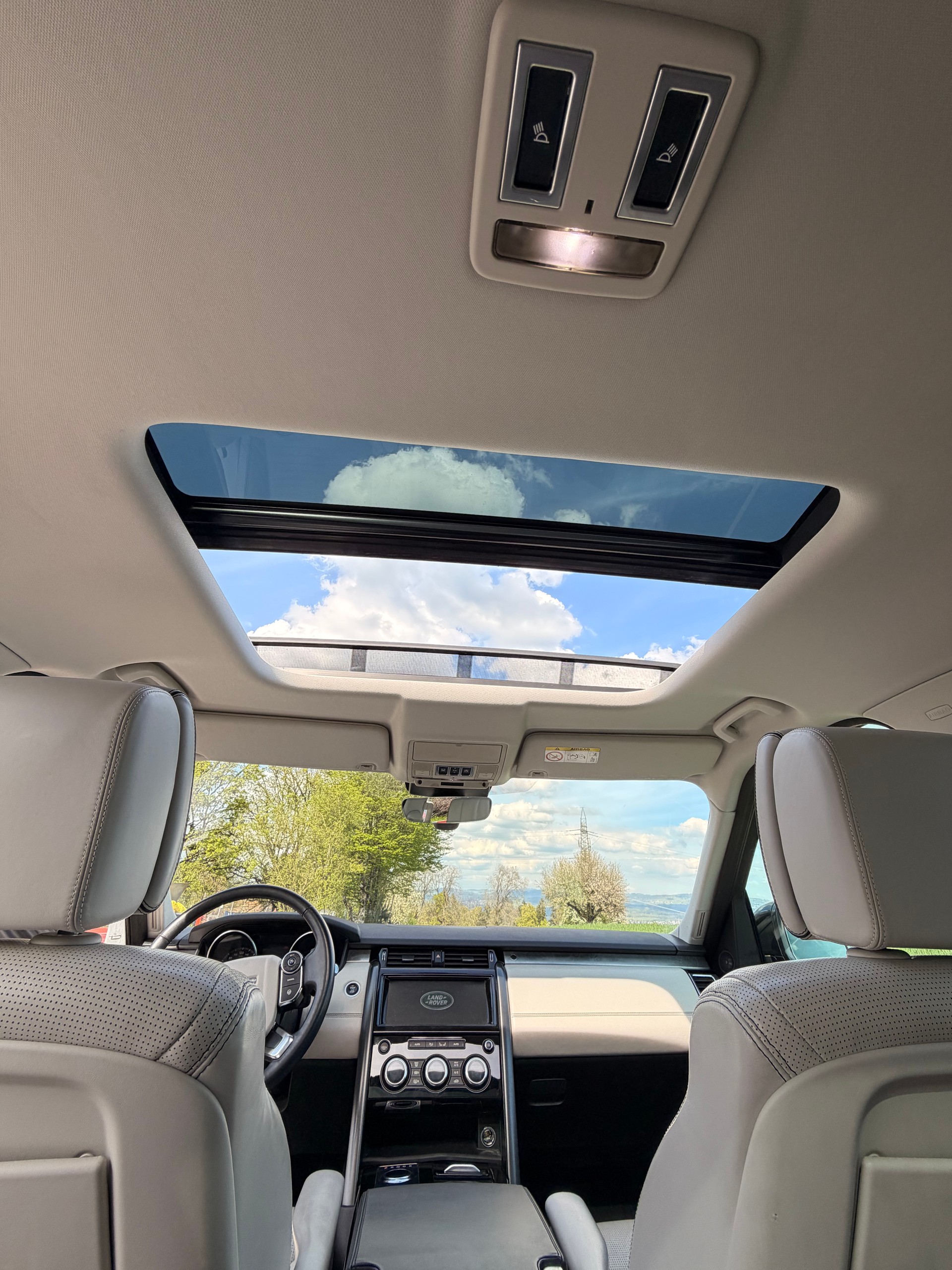 LAND ROVER Discovery 3.0 TD6 First Edition Automatic-image-8