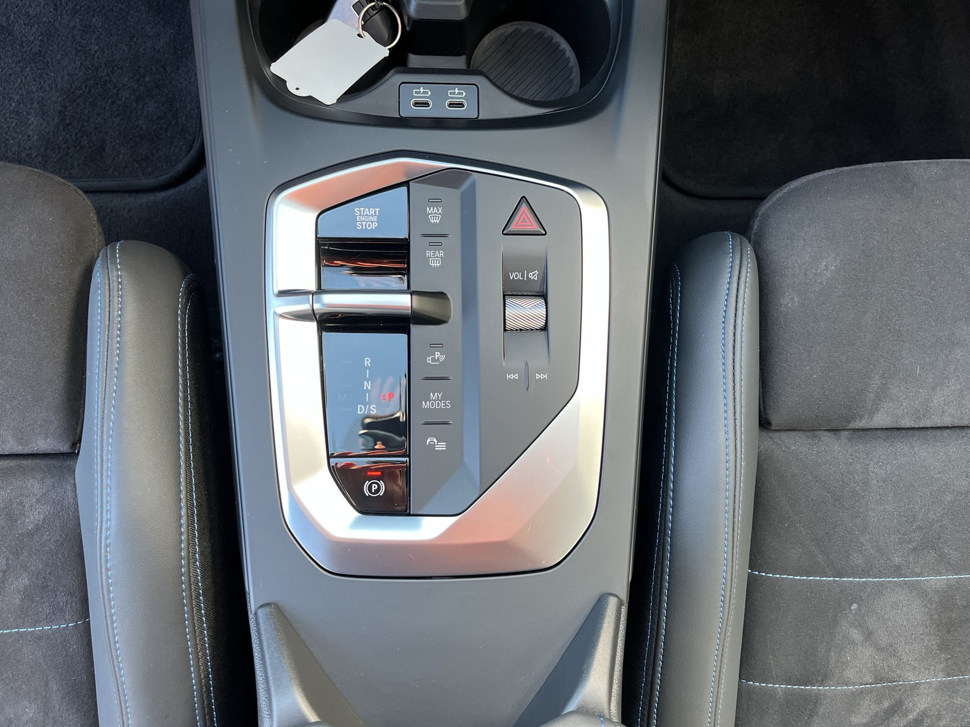 BMW 123 xDrive M Sport Steptronic-image-12