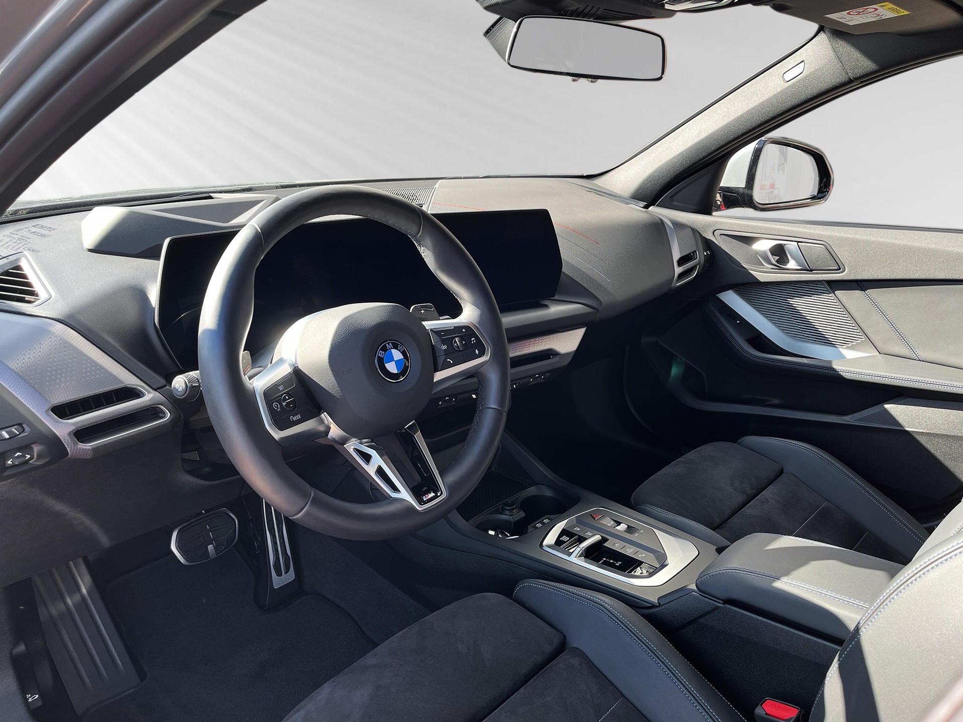 BMW 123 xDrive M Sport Steptronic-image-3