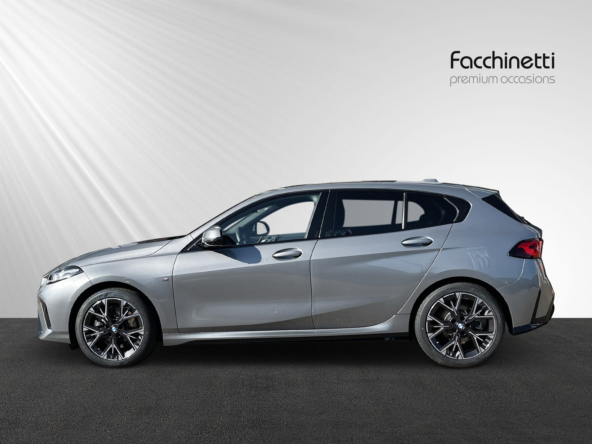 BMW 123 xDrive M Sport Steptronic-image-1