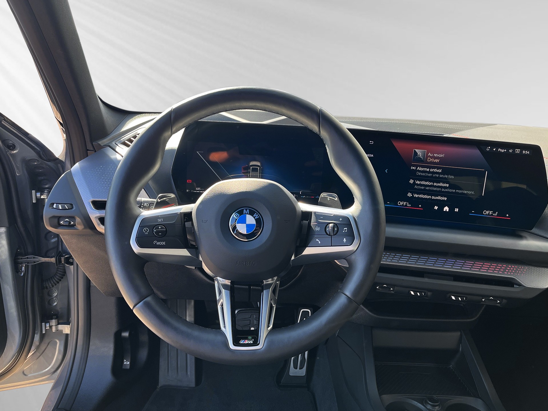 BMW 123 xDrive M Sport Steptronic-image-4