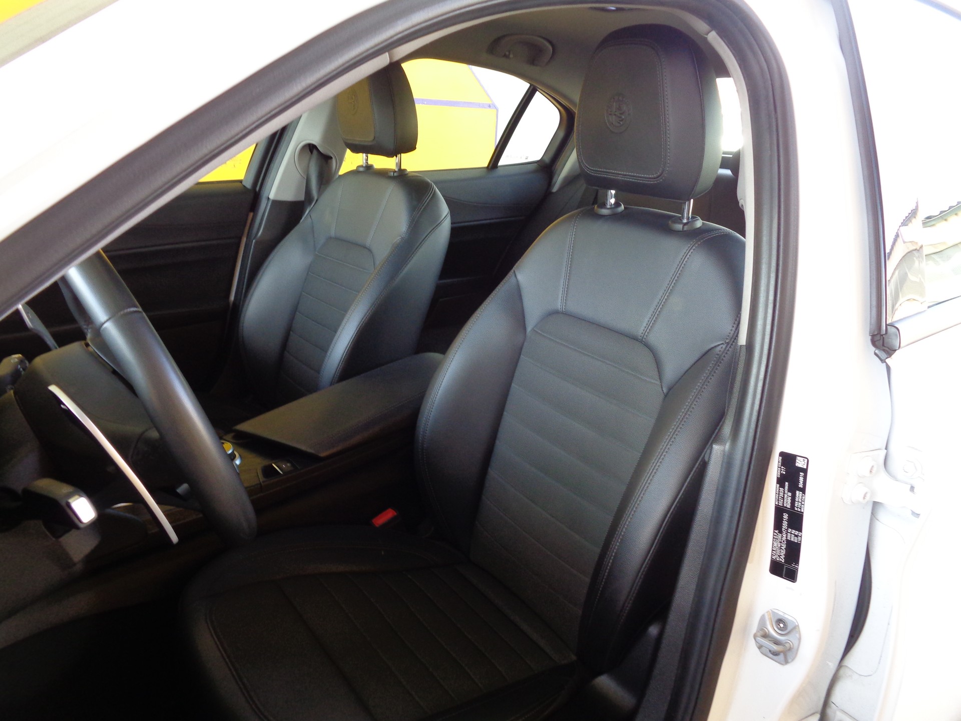 ALFA ROMEO Giulia 2.0 Automatic-image-8
