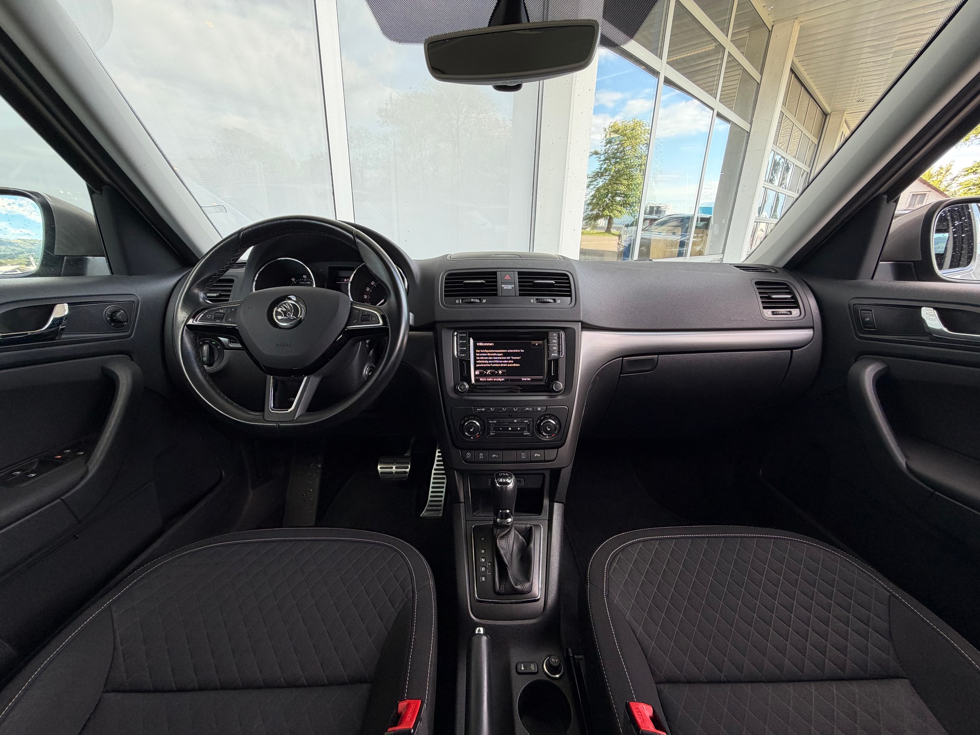 SKODA Yeti 1.4 TSI Ambition 4x4 DSG-image-7